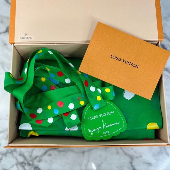 Louis Vuitton x Yayoi Kusama Twist Belt Chain Wallet In Jaune Noir - Picture 15 of 16